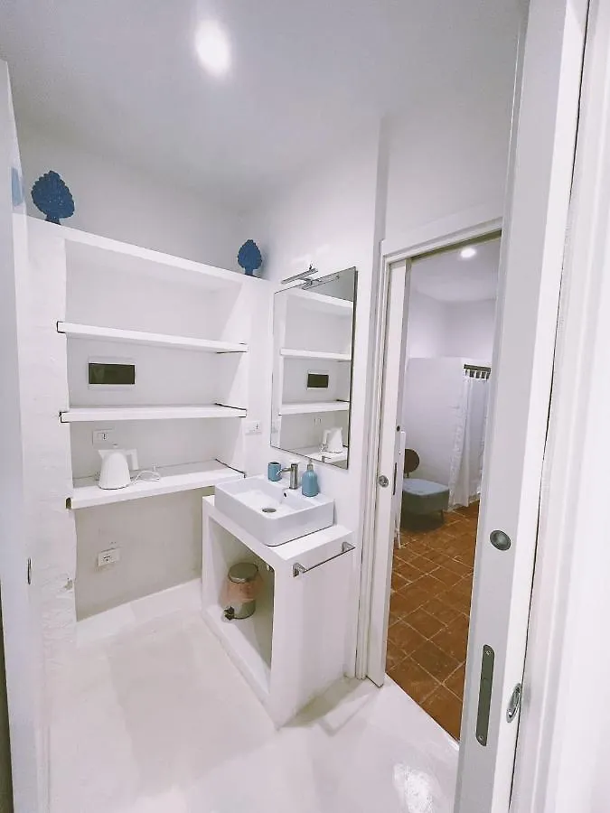 Bed and Breakfast La Casa Del Nespolo Capo dʼOrlando 0*,